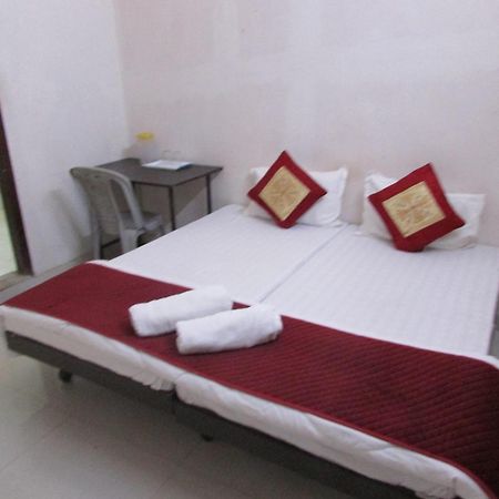 Ashish Guest House, Goverdhan Vilas Udaipur Esterno foto
