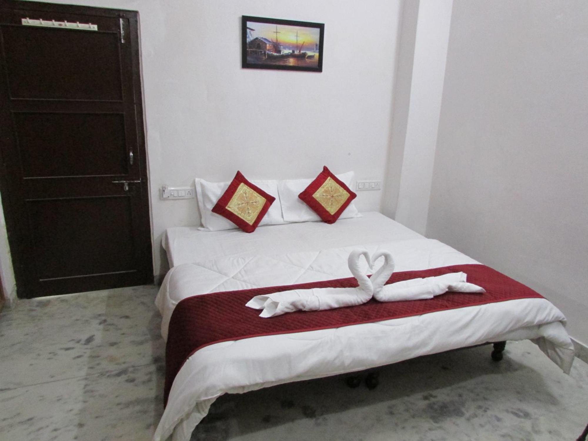 Ashish Guest House, Goverdhan Vilas Udaipur Esterno foto